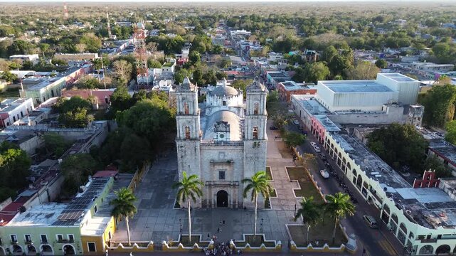 Revealing drone shot of the main square and cathedral in Valladolid, Mexico
