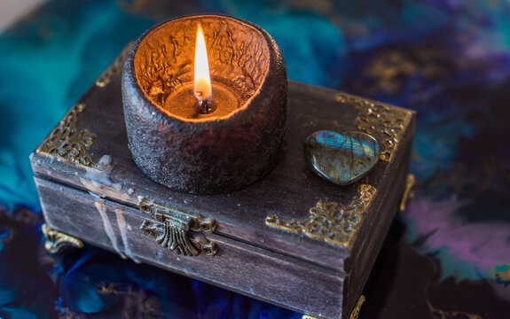 Heart Shaped Labradorite Crystal with Shimmering Blue Flash on Vintage Box