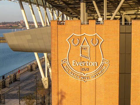 LIVERPOOL, MERSEYSIDE, ENGLAND - MARCH 18, 2026: Close up of the Everton FC crest on the exterior of Hill Dickinson Stadium