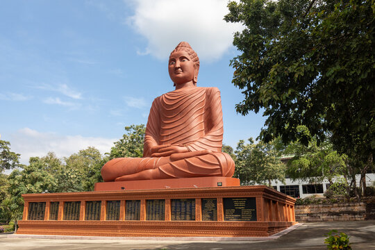 タイ国カンチャナブリーの洞窟寺院ワット・タム・プー・ワー