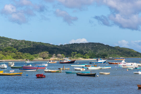 barcos em cabo frio