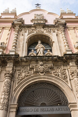 Obraz premium Entrada al museo de Bellas Artes de Sevilla, Andalucia