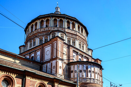 Milano, chiesa di Santa Maria delle Grazie a primavera