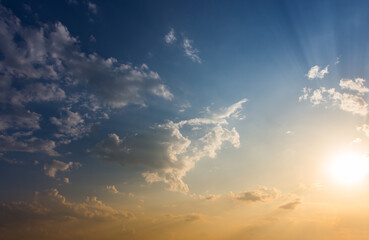 CIELO Y NUBES © Lúmina Studio