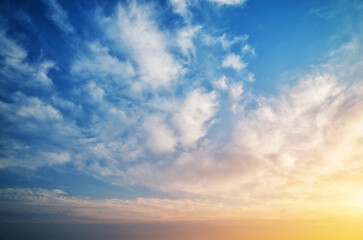 CIELO Y NUBES © Lúmina Studio