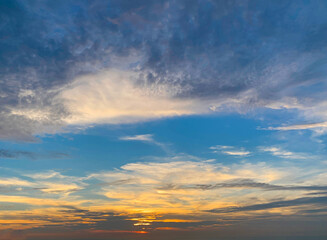 CIELO Y NUBES © Lúmina Studio