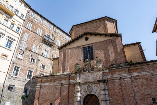 Facade of the Church of the Compagnia della Morte (Company of Good Death), built 1575-1603 by Vincenzo Danti and Bino Sozi, with a rich mannerist travertine portal (1606), Umbria, Italy. 