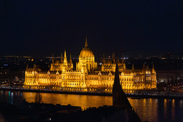 Fototapeta premium twilight at Danube River with lit up Hungarian Parliament building