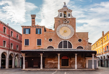 Naklejka premium Chiesa di San Giacomo di Rialto church (oldest church in Venice), Italy