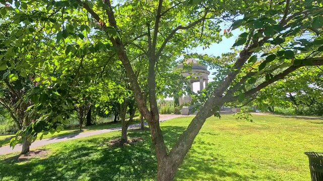 Footage of a gorgeous landscape at FDR Park in Philadelphia Pennsylvania USA