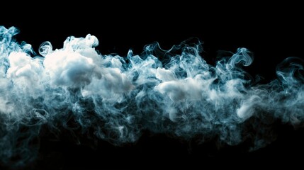 Fototapeta premium 黒背景に広がるドライアイスの白い煙とスモーク効果