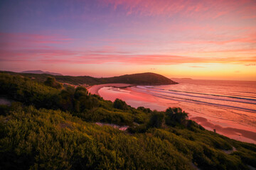 Obraz premium Picnic Bay at Wilsons Promontory National Park at sunset in Victoria, Australia.