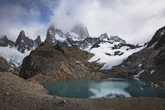 Laguna de Los Tres in the base of Fitz Roy