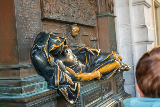 Street statue of Everard Serclaes in Brussels Belgium brings luck and grants the wishes of all who touch it. Brussels, Belgium - October 28, 2025