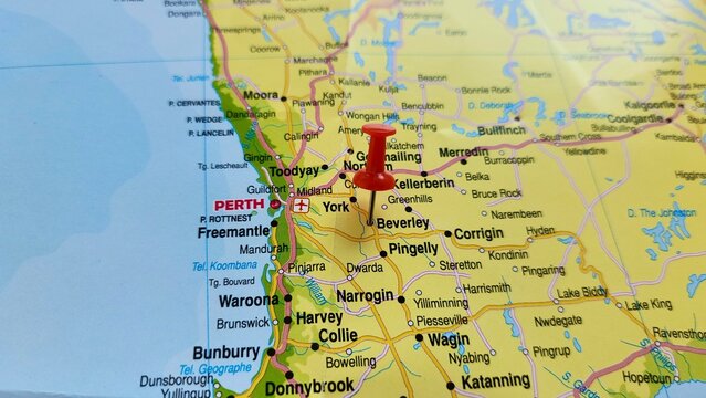 View of Beverley, is a town in the Wheatbelt region of Western Australia, on a geographical map of Australia and New Zealand, marked with red push pin