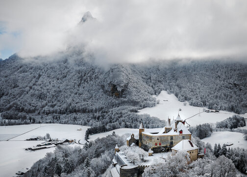 Gruy&egrave;res, sous le voile d&rsquo;hiver