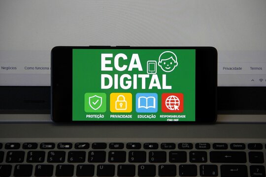 ECA Digital - Lei n&ordm; 15.211/2025, em vigor desde mar&ccedil;o de 2026, &eacute; uma atualiza&ccedil;&atilde;o do Estatuto da Crian&ccedil;a e do Adolescente que amplia a prote&ccedil;&atilde;o integral para o ambiente virtual. 