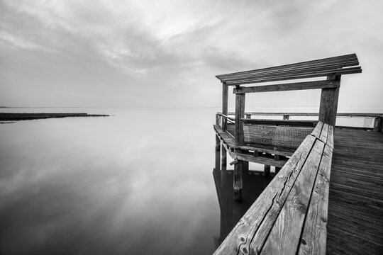 Lignano Sabbiadoro - Trabucco minimalista in bianco e nero