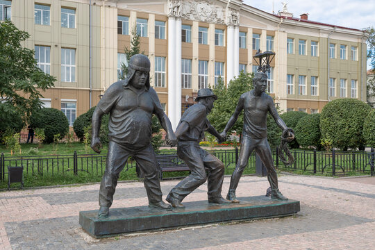 IRKUTSK, RUSSIA - SEPTEMBER 03, 2025: Monument to the heroes of the Soviet film comedy "The Caucasian Captive", Coward, Dunce and Experienced on a September day. Irkutsk