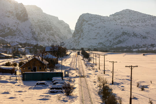 Erzincan Province, Bagistas railway station and a regional trai