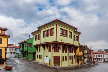 Fototapeta premium Old colorful Odunpazari houses in Eskisehir. Odunpazari district is populer tourist destination in Eskisehir.