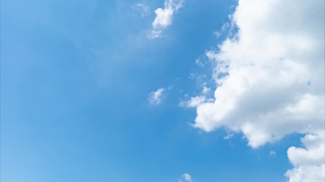 青空　雲　タイムラプス