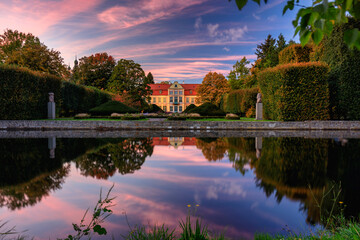 Fototapeta premium Beautiful scenery of the autumnal park in Gdansk Oliwa at sunset. Poland