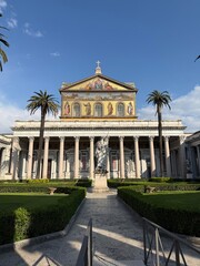 Obraz premium St. Paul's Outside the Walls Basilica facade and courtyard, Rome
