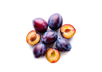 Fototapeta premium Plums isolated on white background.