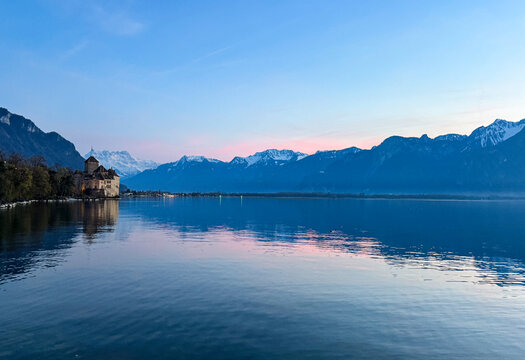 Ch&acirc;teau de Chillon on Lake Geneva at sunset near Montreux, Switzerland
