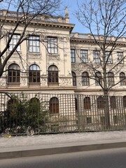 Fototapeta premium old building in paris