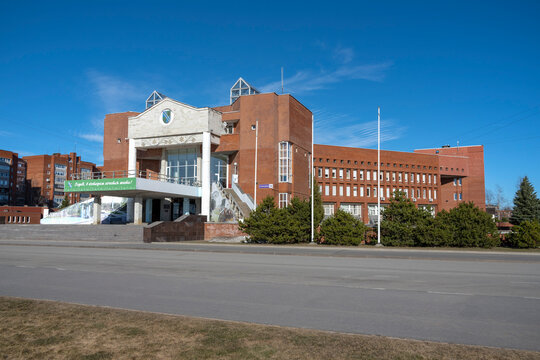 SOSNOVY BOR, RUSSIA - MARCH 21, 2026: City Administration building. Sosnovy Bor, Leningrad region