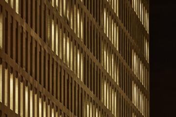 Naklejka premium Detalle arquitectónico de noche