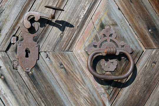 alte Holzt&uuml;r - old wooden door