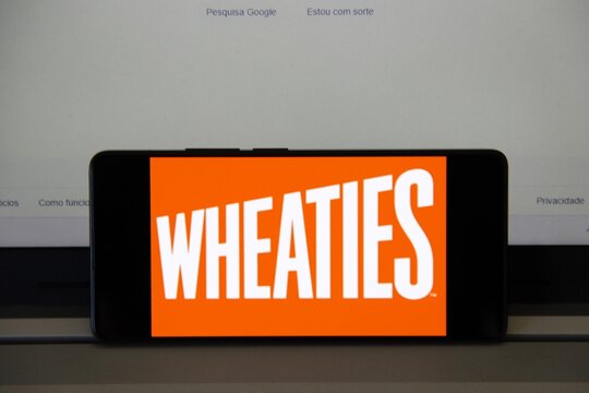 Wheaties - Marca americana ic&ocirc;nica de cereal matinal de trigo integral, fabricada pela General Mills desde 1924. Conhecido como "O Caf&eacute; da Manh&atilde; dos Campe&otilde;es".