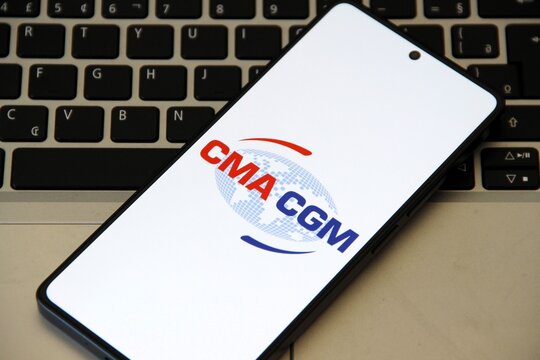CMA CGM - Empresa de transporte mar&iacute;timo de cont&ecirc;ineres e log&iacute;stica, com sede em Marselha, Fran&ccedil;a. Fundada em 1978, a empresa opera uma frota de mais de 600 navios.