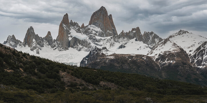 Wide panorama of De las Vueltas River valley and Mount Fitz Roy