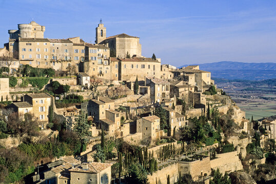 Views of the village of Gordes in Vaucluse, showcasing its unique architecture and layout in southeastern France