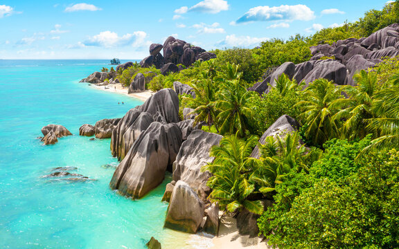 Anse Source D'Argent - the most beautiful beach of Seychelles. La Digue Island, Seychelles