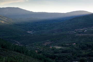 Sun rays over Sierra de Gata valley © MiguelA