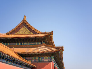 Obraz premium Close up of golden glazed tiles on Taihe Hall roof in Beijing Forbidden City