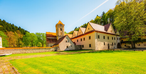 Medieval monastery Cerveny Klastor near Peak Tri Koruny or Trzy Korony in Pieniny National park in Slovakia and Poland © Zedspider