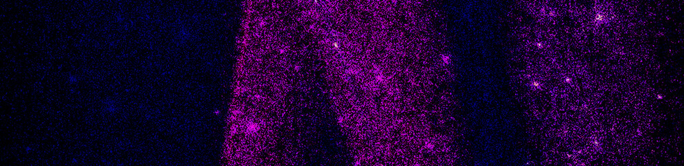 Texture abstraite de galaxie nébuleuse avec profondeur rayonnante, parfaite pour fonds d’écran numériques. © enatabackground