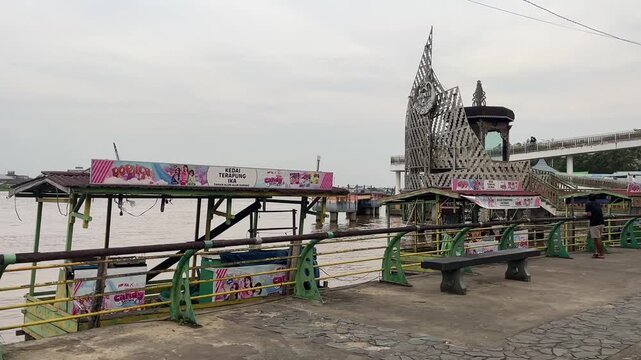 Atmosphere at the Kapuas waterfront square in the afternoon on January 21, 2026 in Pontianak, Indonesia