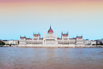 Obraz premium building of Budapest parliament in Hungary on Danube river