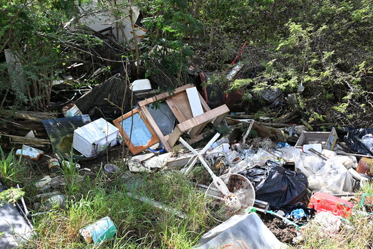 D&eacute;chets sauvages dans la nature