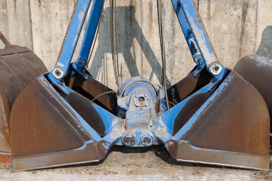 Weathered Blue Industrial Clamshell Grab