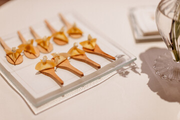 Présentation de cuillères apéritives de prestige