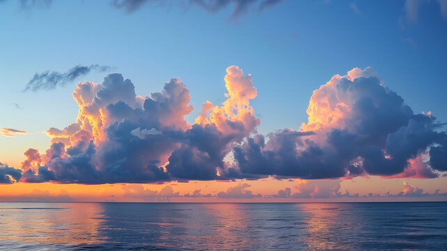paisaje con nubes, cielo, al atardecer