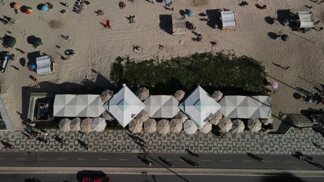 vista de cima para baixo do cal&ccedil;ad&atilde;o de Ipanema no Rio de Janeiro 